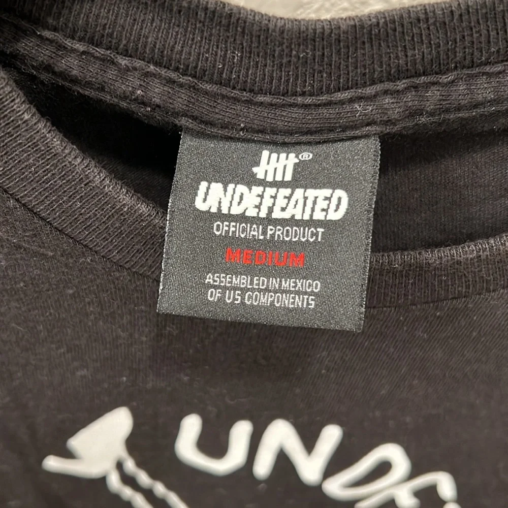 Undefeated T Shirt - “Play Dirty” - size Medium - Picture 4 of 7